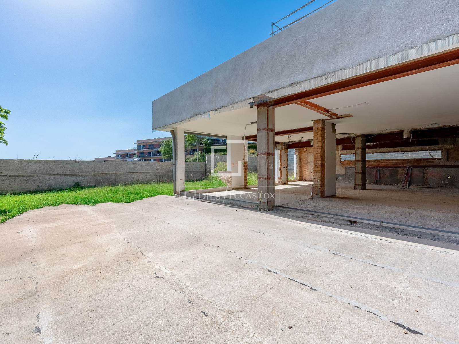 Villa in Esplugues de Llobregat, Barcelona, Spain 5 bedrooms, 552 sq.m. No. 150381