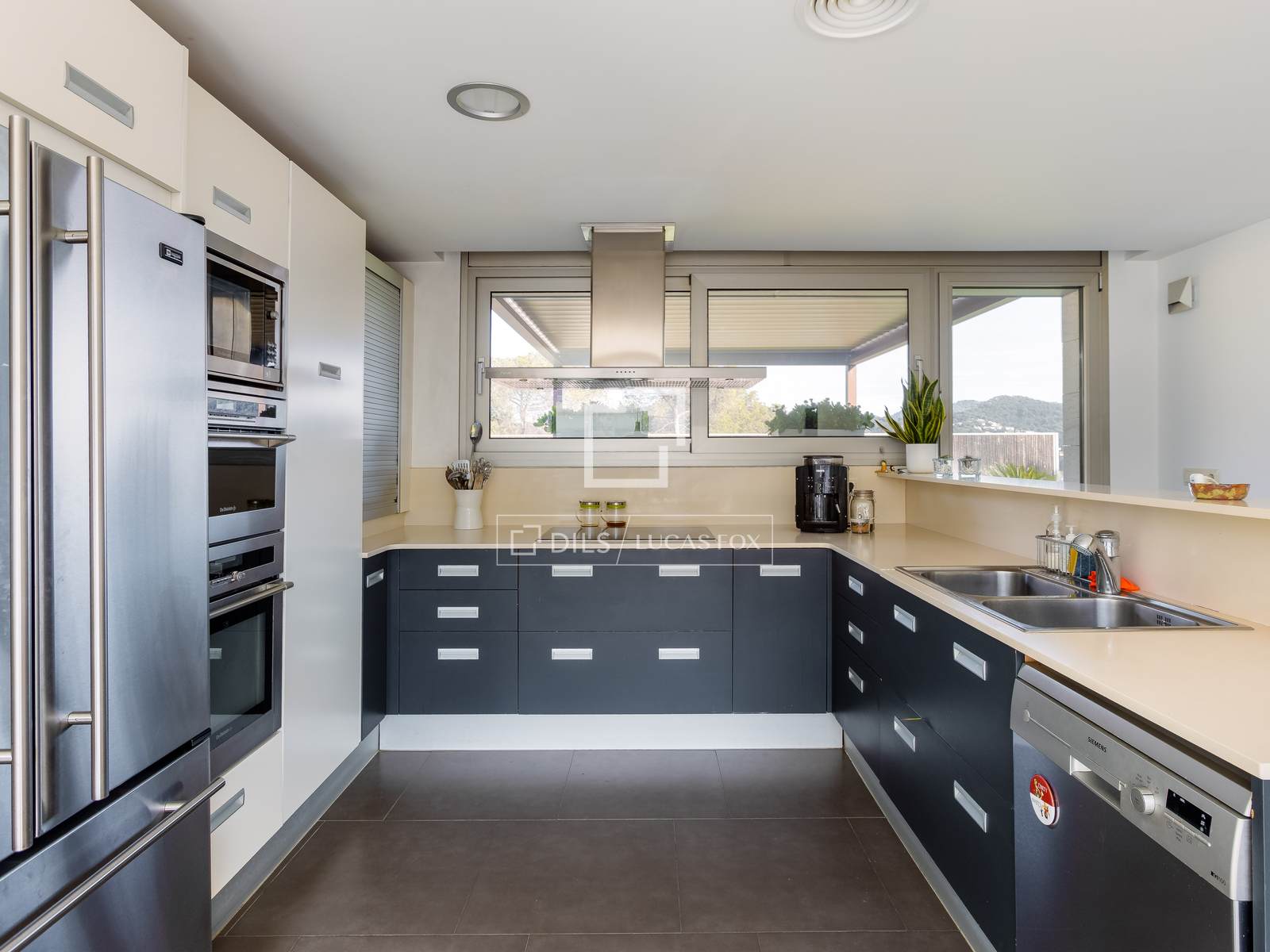 Villa in Vallromanes, Barcelona, Spanien 4 Schlafzimmer, 400 m2 Nr. 150378