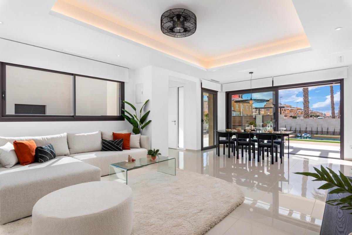 Villa in Ciudad Quesada, Alicante, Spain 3 bedrooms, 147 sq.m. No. 97049