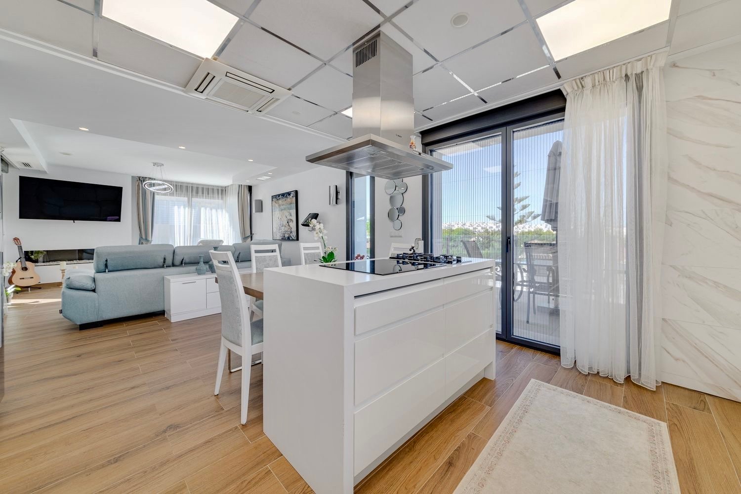 Villa à Torrevieja, Alicante, Espagne 3 chambres, 393 m2 No. 188921
