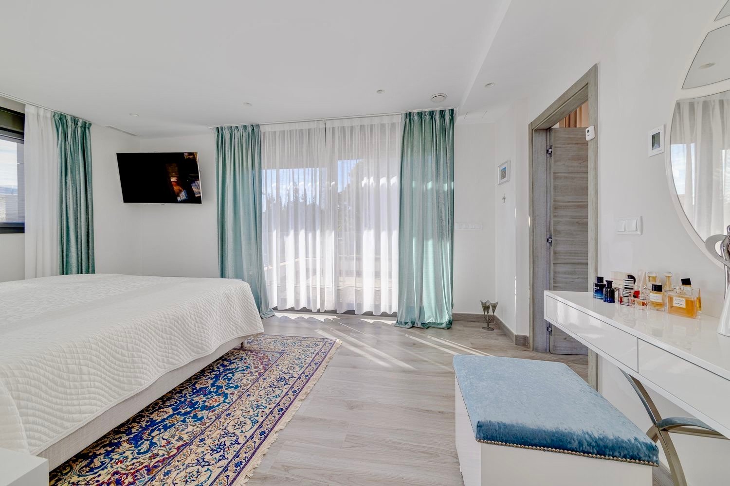 Villa à Torrevieja, Alicante, Espagne 3 chambres, 393 m2 No. 188921