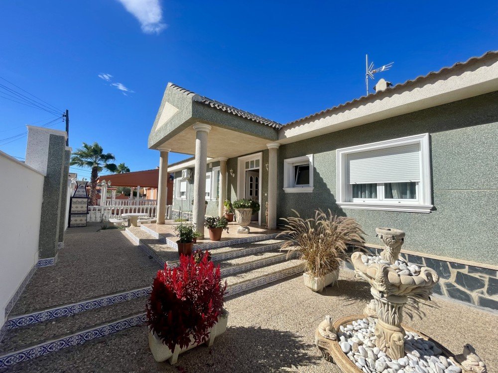 Villa à Ciudad Quesada, Alicante, Espagne 4 chambres, 300 m2 No. 188920