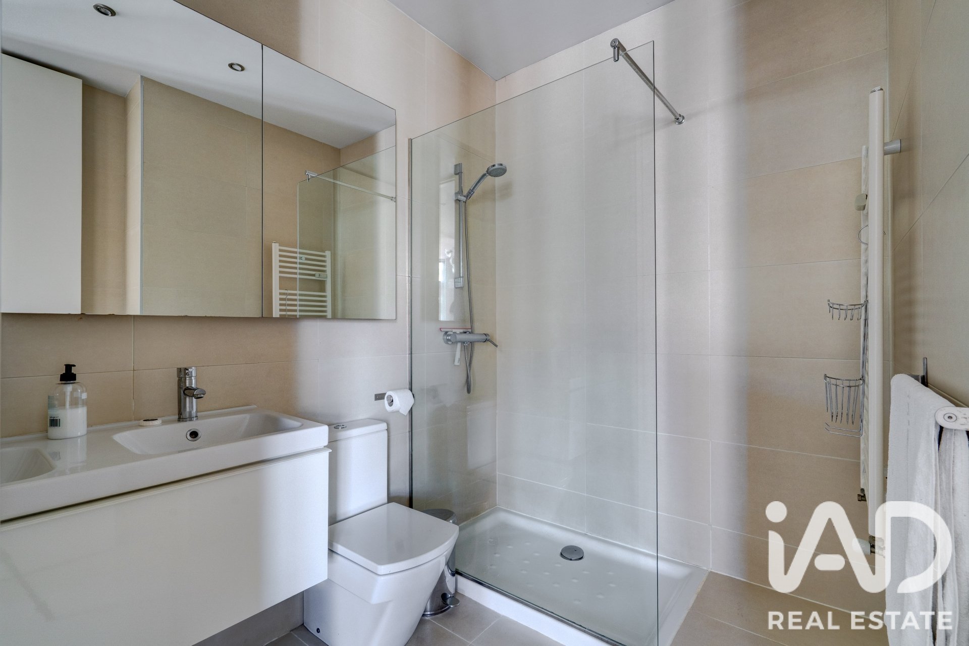 Apartamento en Donostia-San Sebastian, Guipúzcoa, España 6 dormitorios, 218 m2 No. 192127