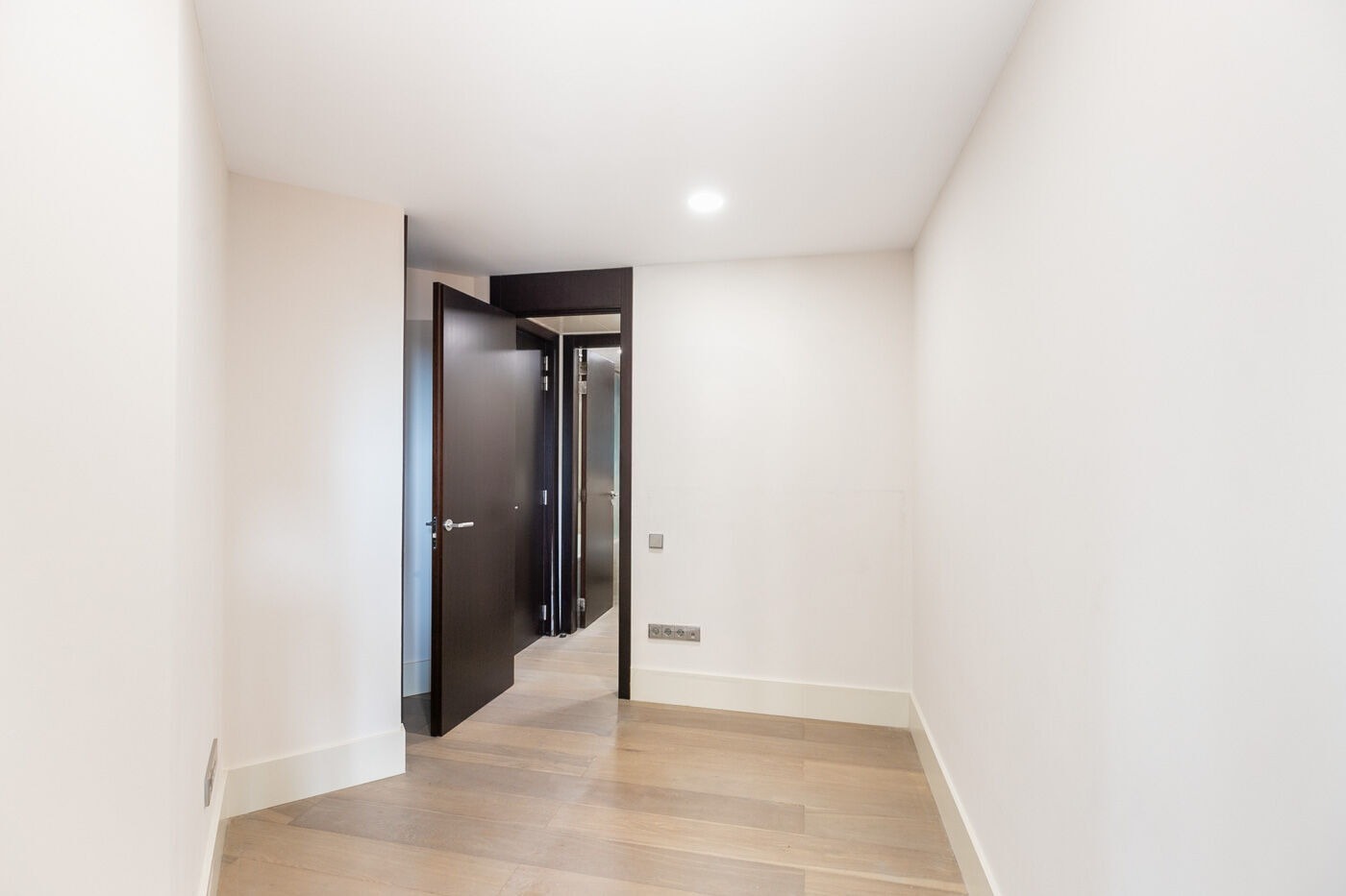 Dzīvoklis Barcelona, Spānijā 3 istabas,  Nr. 141001