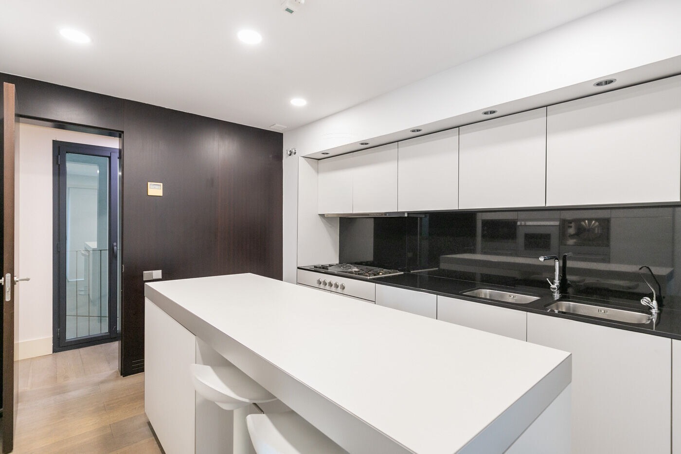 Dzīvoklis Barcelona, Spānijā 3 istabas,  Nr. 141001