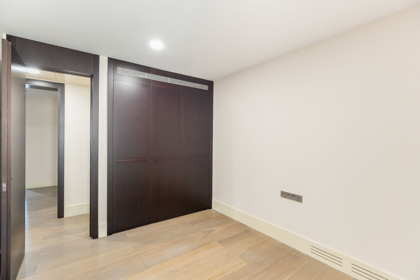 Dzīvoklis Barcelona, Spānijā 3 istabas,  Nr. 141001