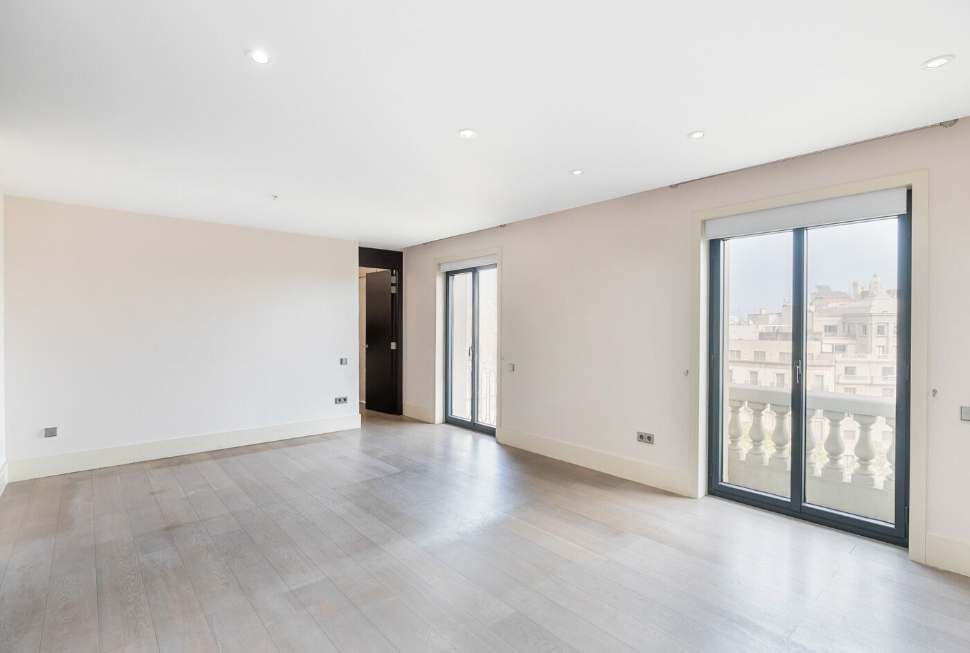 Dzīvoklis Barcelona, Spānijā 3 istabas,  Nr. 141001