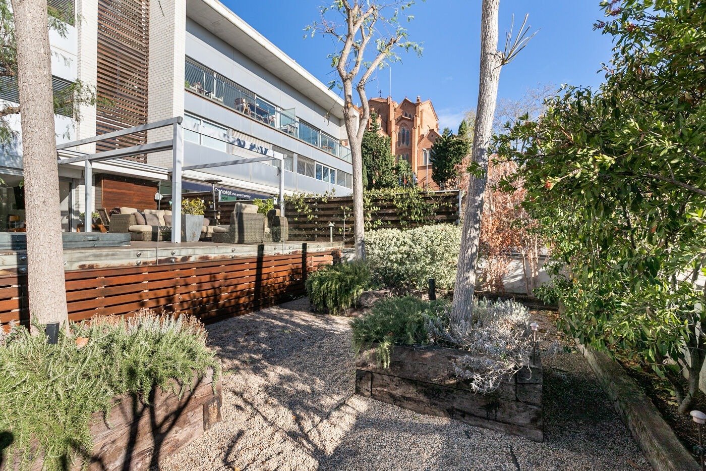 Apartamento en Barcelona, España 5 dormitorios,  No. 140996