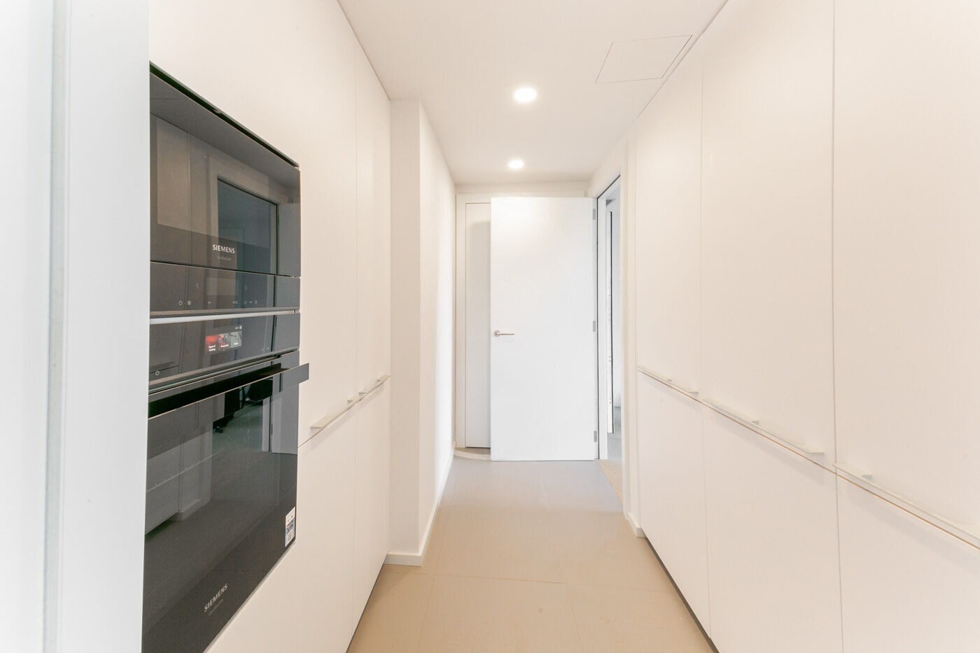 Wohnung in Barcelona, Spanien 4 Schlafzimmer,  Nr. 141002