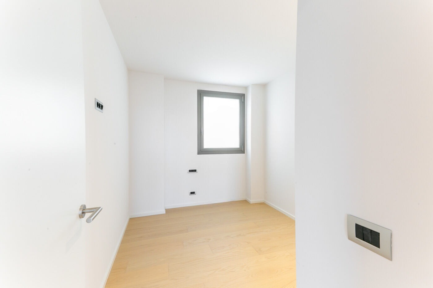 Wohnung in Barcelona, Spanien 4 Schlafzimmer,  Nr. 141002
