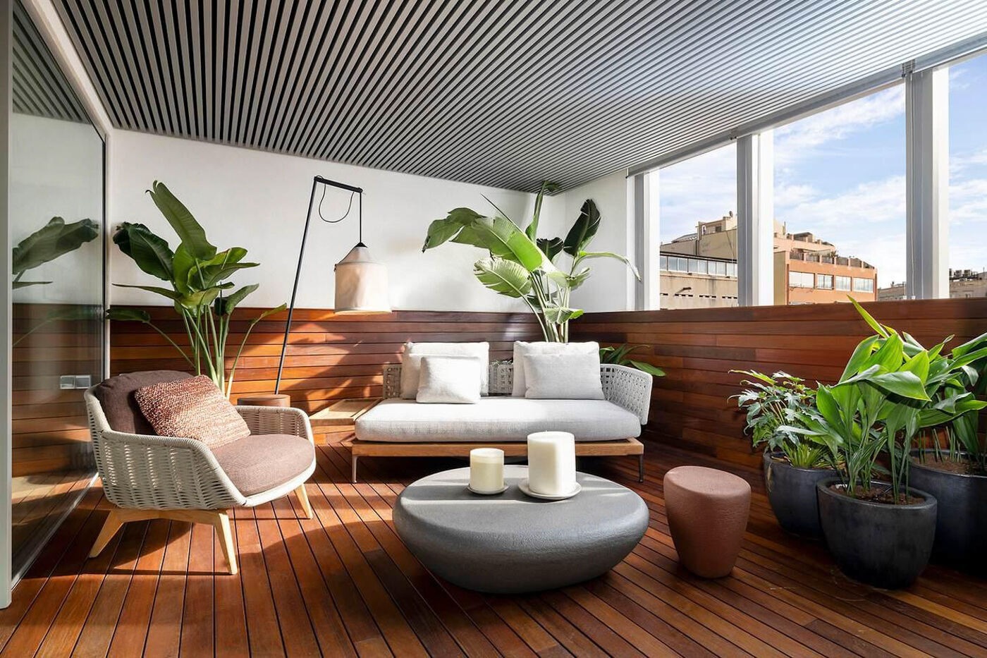Wohnung in Barcelona, Spanien 4 Schlafzimmer,  Nr. 141002
