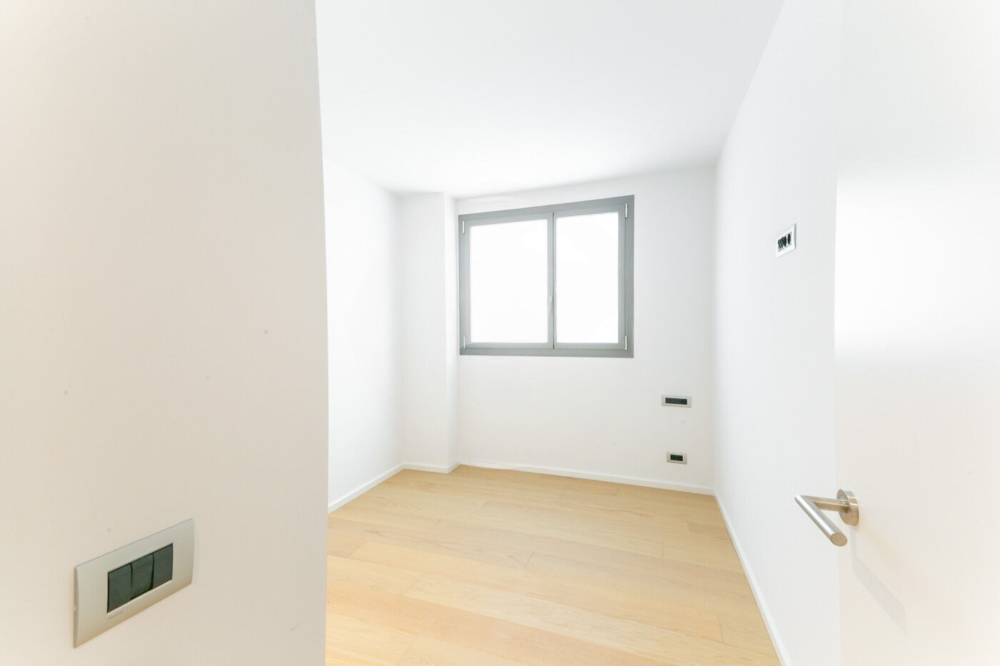 Wohnung in Barcelona, Spanien 4 Schlafzimmer,  Nr. 141002