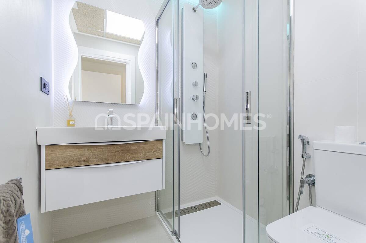 Attico a Torrevieja, Alicante, Spagna 2 camere da letto, 63 mq. N° 161637