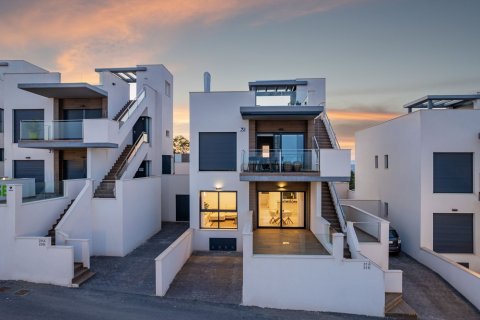 Bungalow in San Miguel de Salinas, Alicante, Spain 2 bedrooms, 92 sq.m. No. 95625