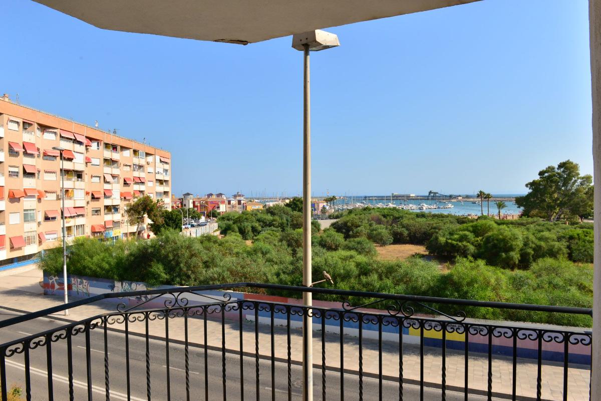 Lägenhet i Torrevieja, Alicante, Spanien 3 sovrum, 71 kvm. Nr. 183763