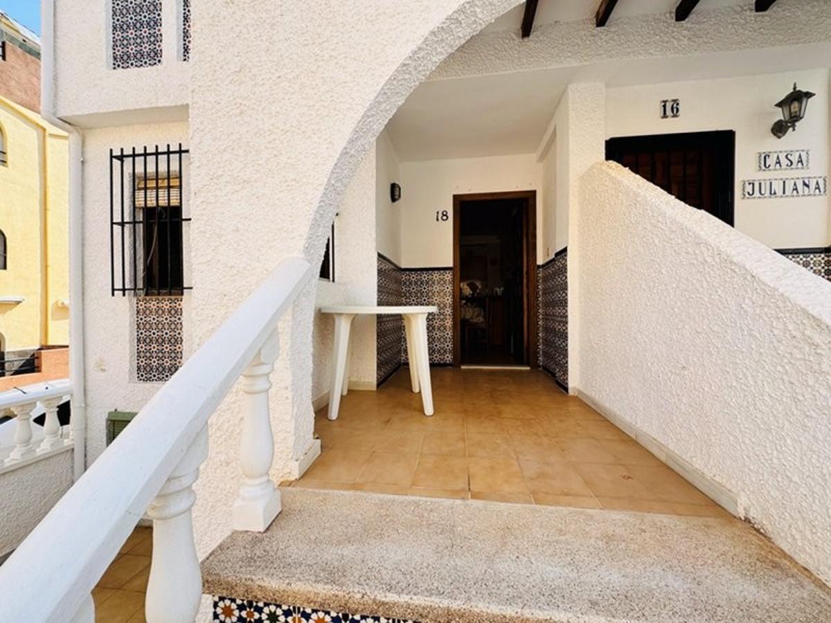 Townhouse à La Mata, Alicante, Espagne 3 chambres, 100 m2 No. 183767