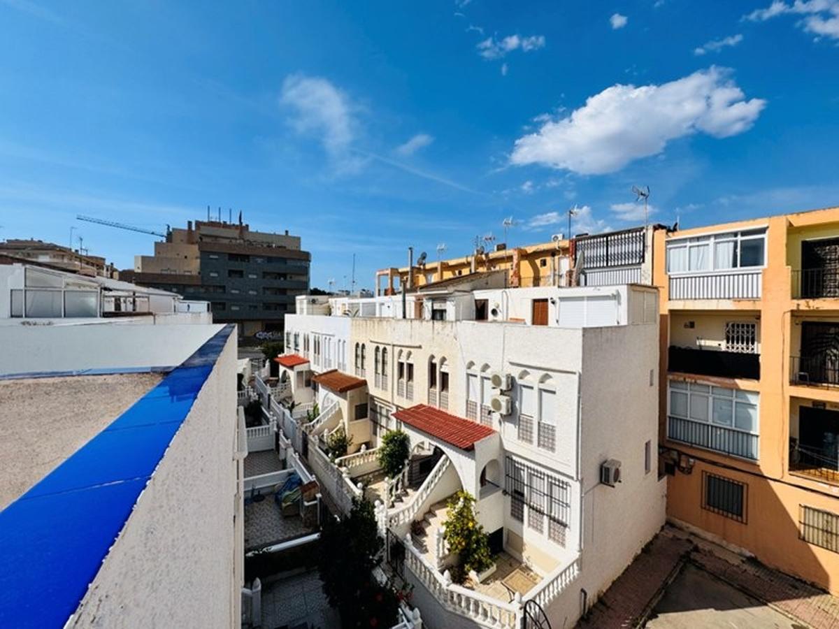 Townhouse à La Mata, Alicante, Espagne 3 chambres, 100 m2 No. 183767