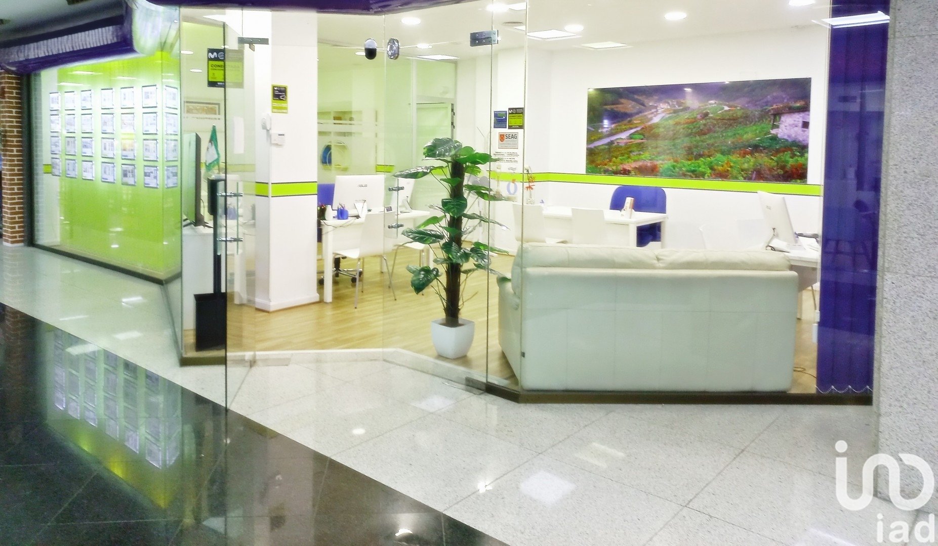 Propiedad comercial en Alicante, España 2 dormitorios, 95 m2 No. 185975