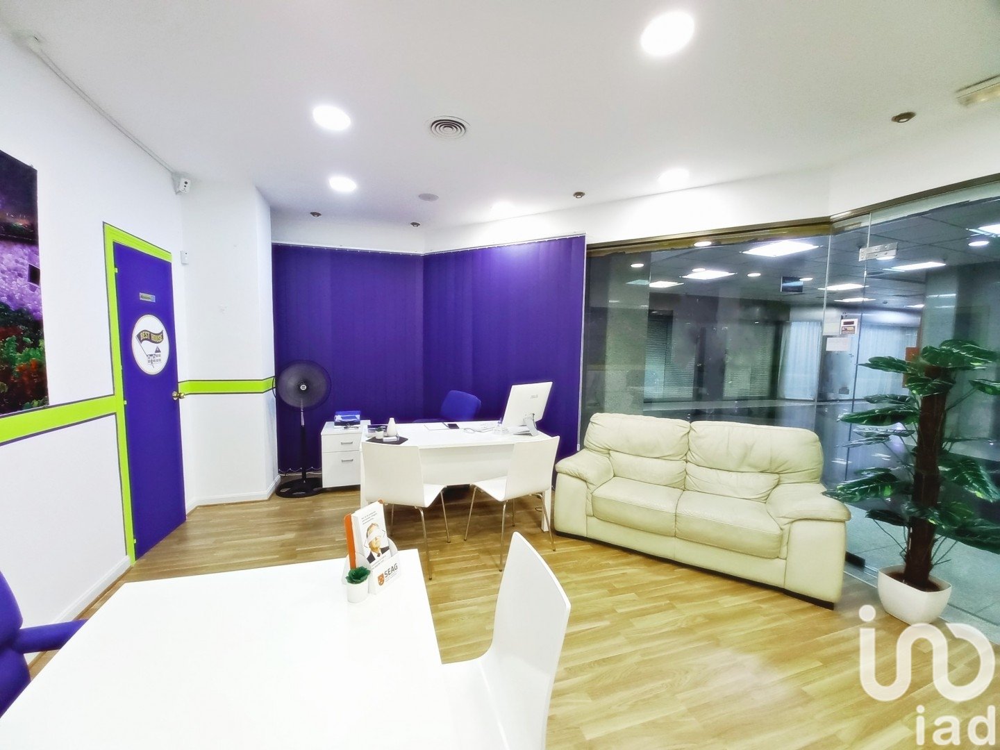 Propiedad comercial en Alicante, España 2 dormitorios, 95 m2 No. 185975