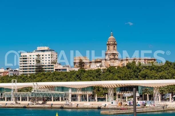 Apartament w Malaga, Hiszpania 3 sypialnie, 136 mkw. nr 144605