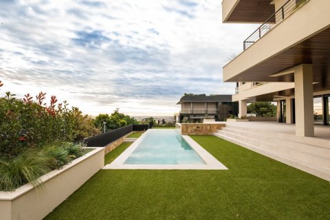 House à Barcelona, Espagne 5 chambres,  No. 141056
