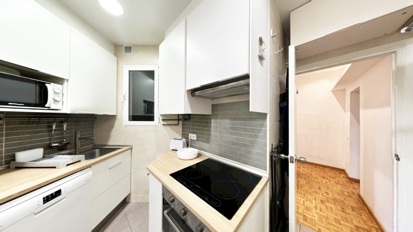 Dzīvoklis Barcelona, Spānijā 3 istabas, 82 m2 Nr. 141059