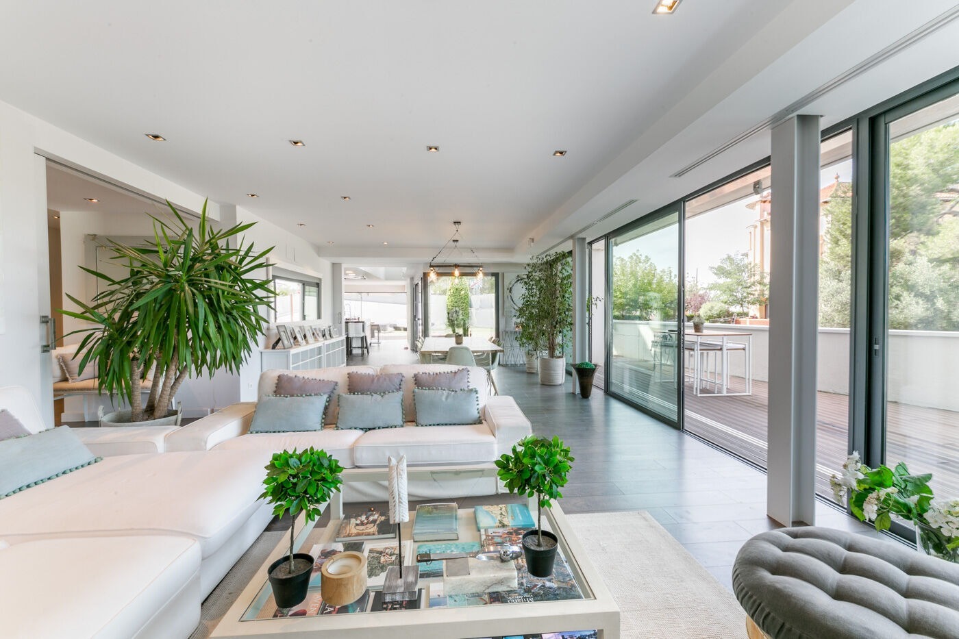 House in Barcelona, Spain 10 bedrooms,  No. 141053