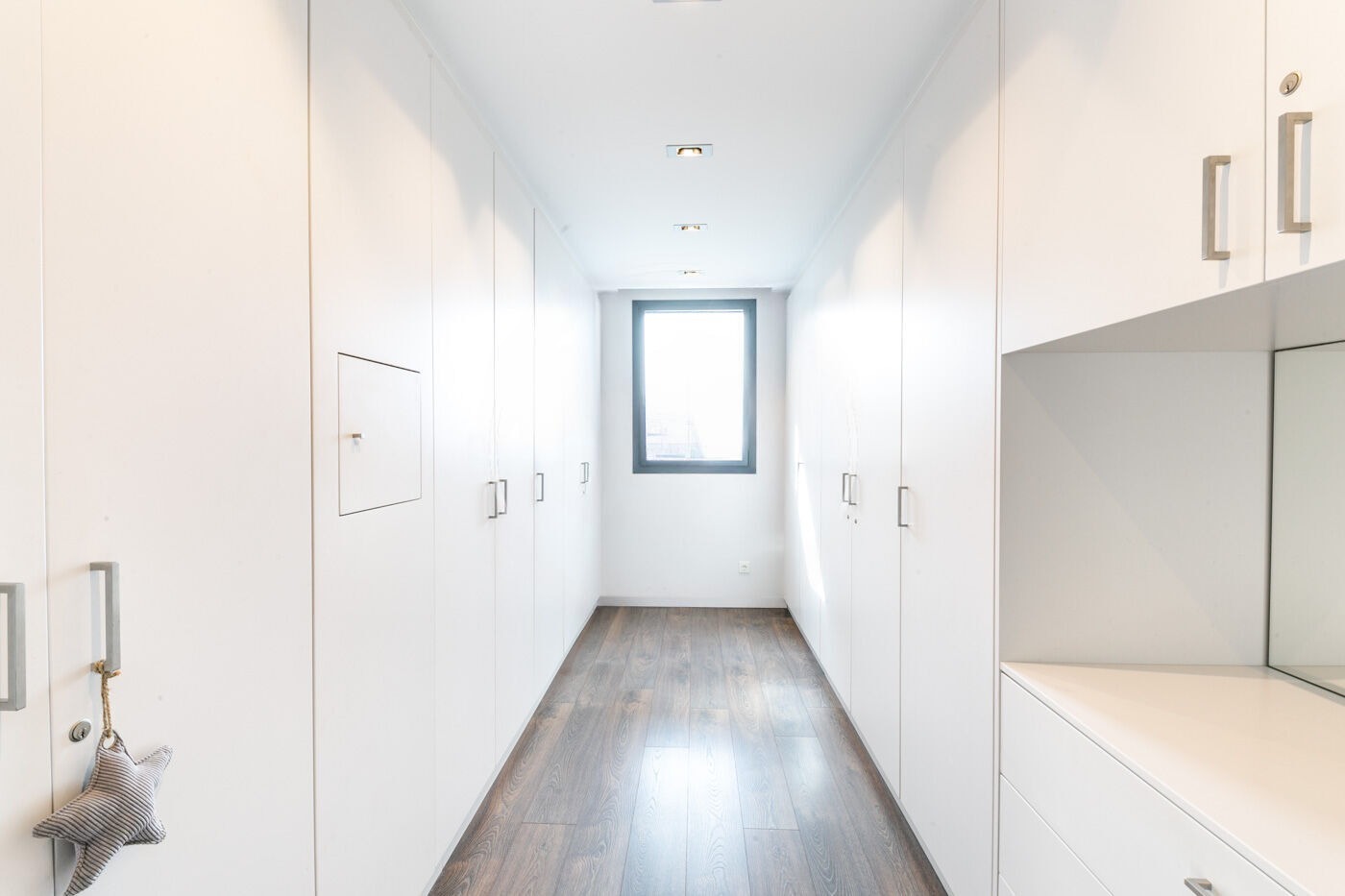 House in Barcelona, Spain 10 bedrooms,  No. 141053