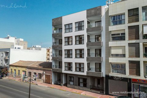 Apartamento en Guardamar del Segura, Alicante, España 2 dormitorios, 72 m2 No. 149364