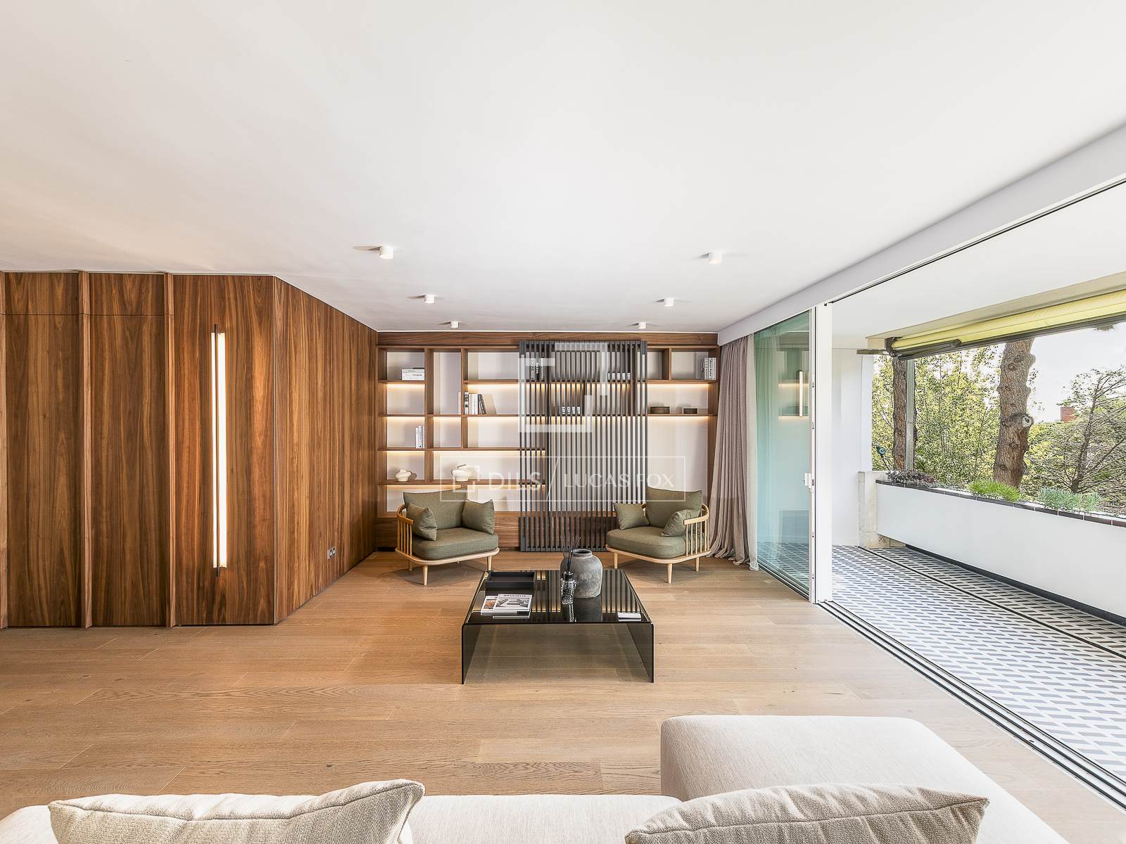 Apartment in Barcelona, Spain 6 bedrooms, 260 sq.m. No. 150837