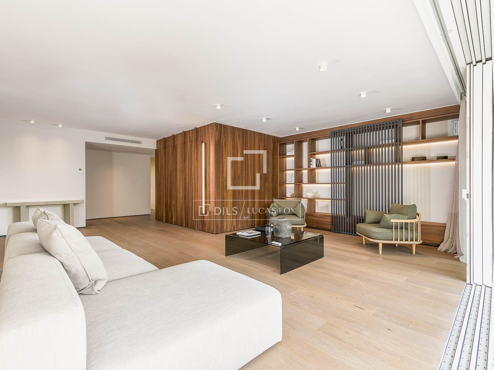Apartment in Barcelona, Spain 6 bedrooms, 260 sq.m. No. 150837