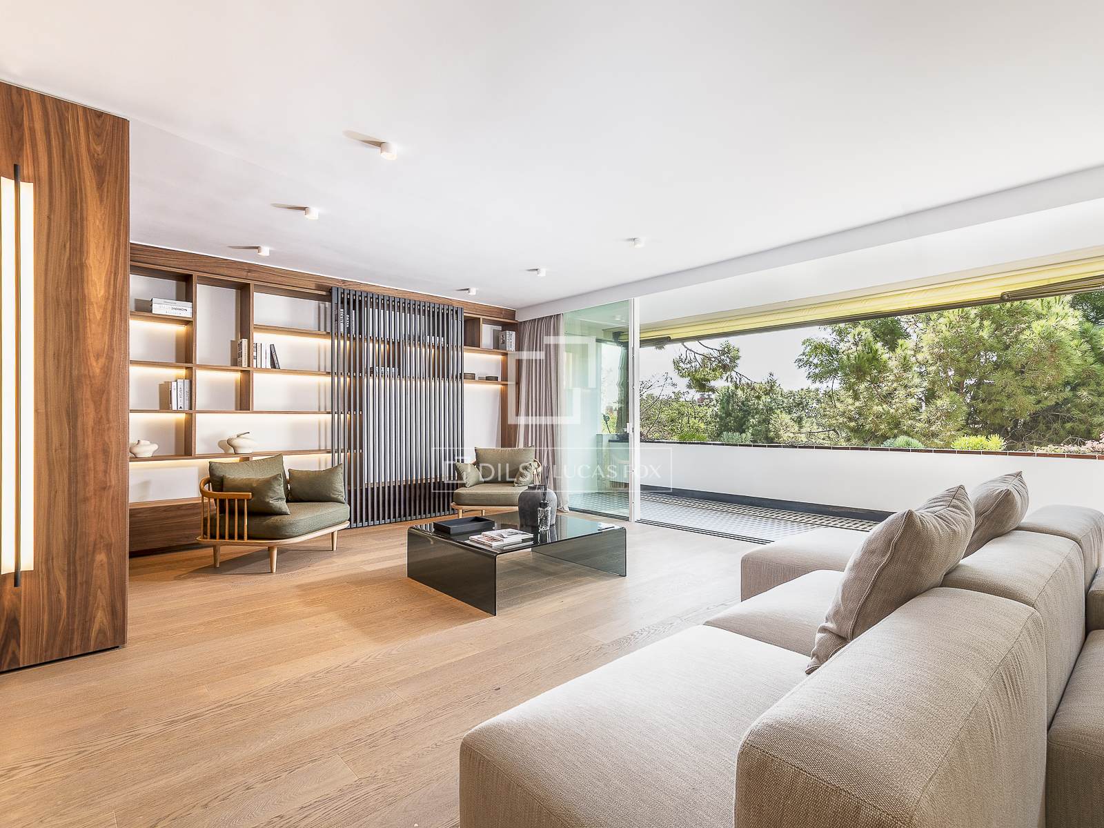 Apartment in Barcelona, Spain 6 bedrooms, 260 sq.m. No. 150837
