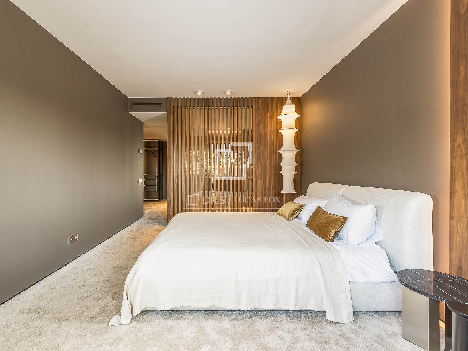 Apartment in Barcelona, Spain 6 bedrooms, 260 sq.m. No. 150837