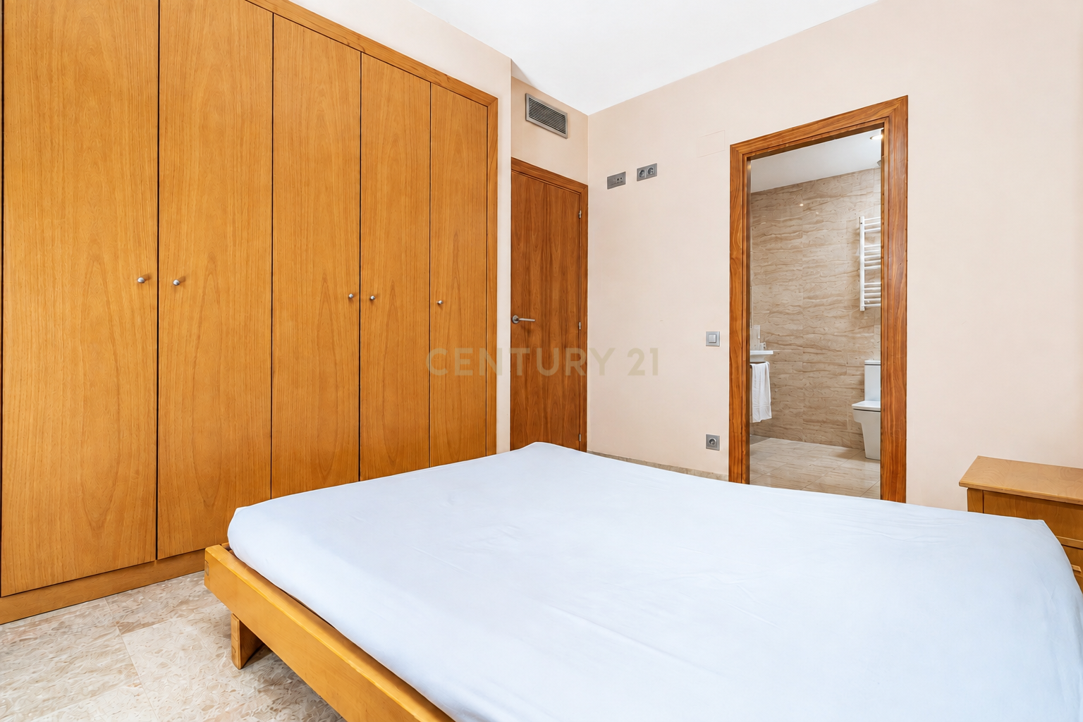 Huoneisto Barcelona, Espanja 2 makuuhuonetta, 85.27 m2 No. 196845