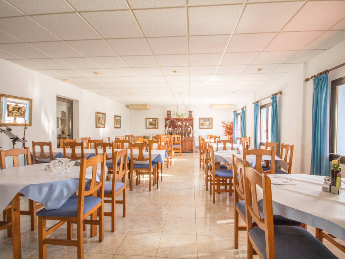 Cafe / restaurant in Cala'n Porter, Menorca, Spain 342 sq.m. No. 65136
