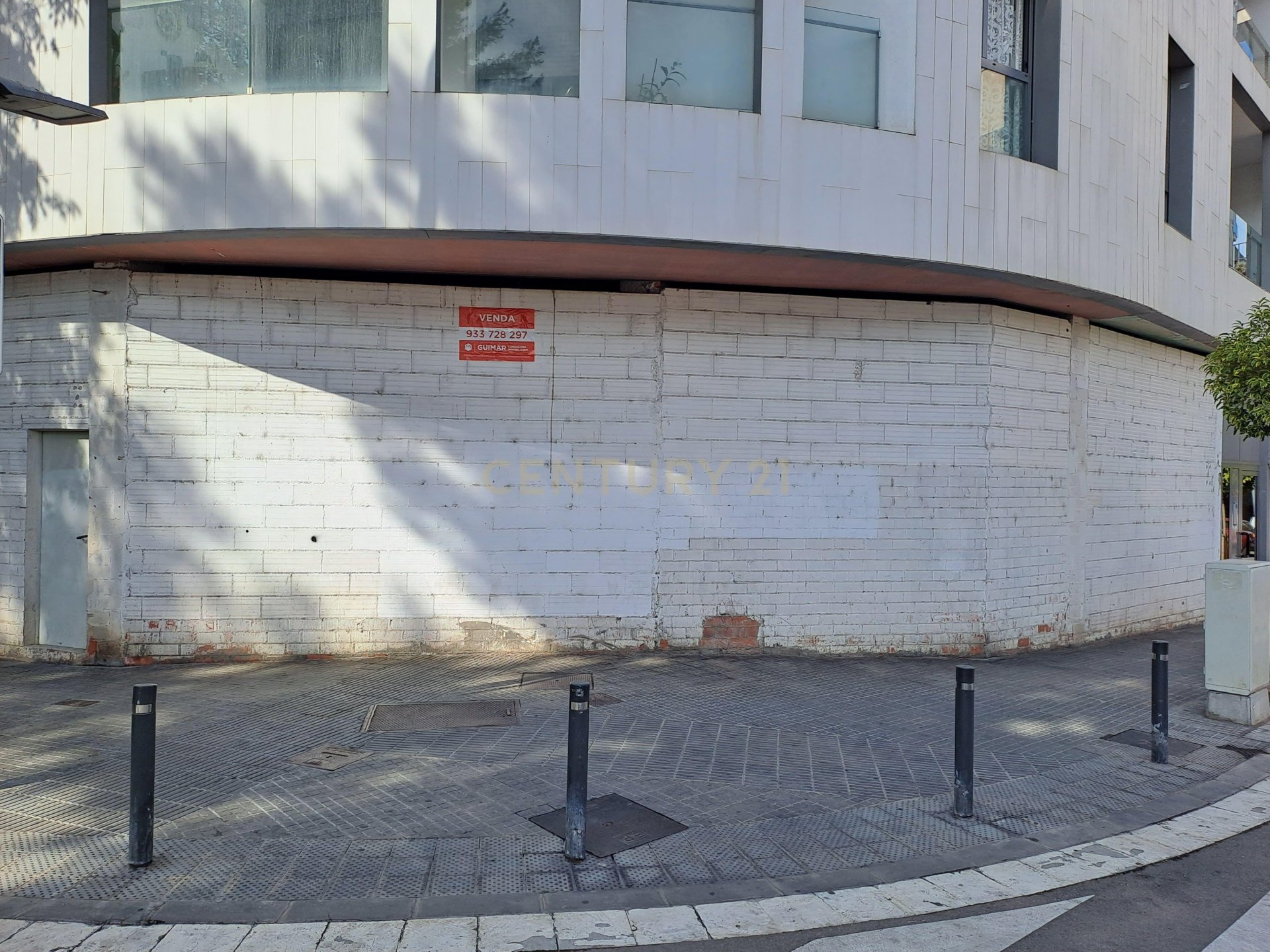 Retail store in Esplugues de Llobregat, Barcelona, Spain 98 sq.m. No. 167194