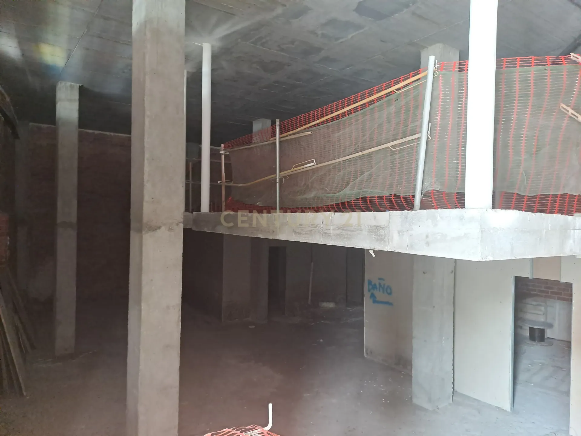 Retail store in Esplugues de Llobregat, Barcelona, Spain 98 sq.m. No. 167194