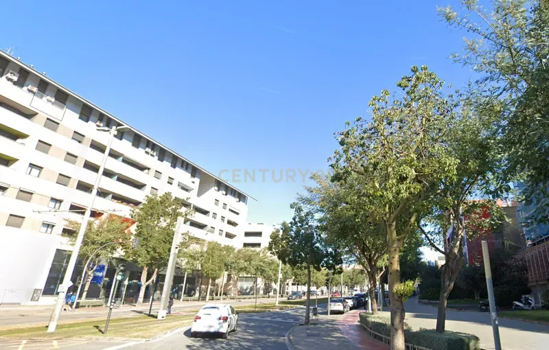 Retail store in Esplugues de Llobregat, Barcelona, Spain 98 sq.m. No. 167194