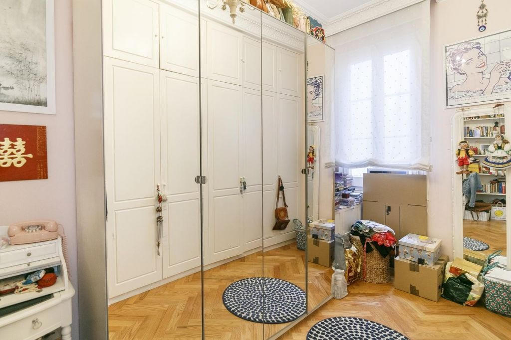 Lägenhet i Barcelona, Spanien 4 sovrum,  Nr. 140970
