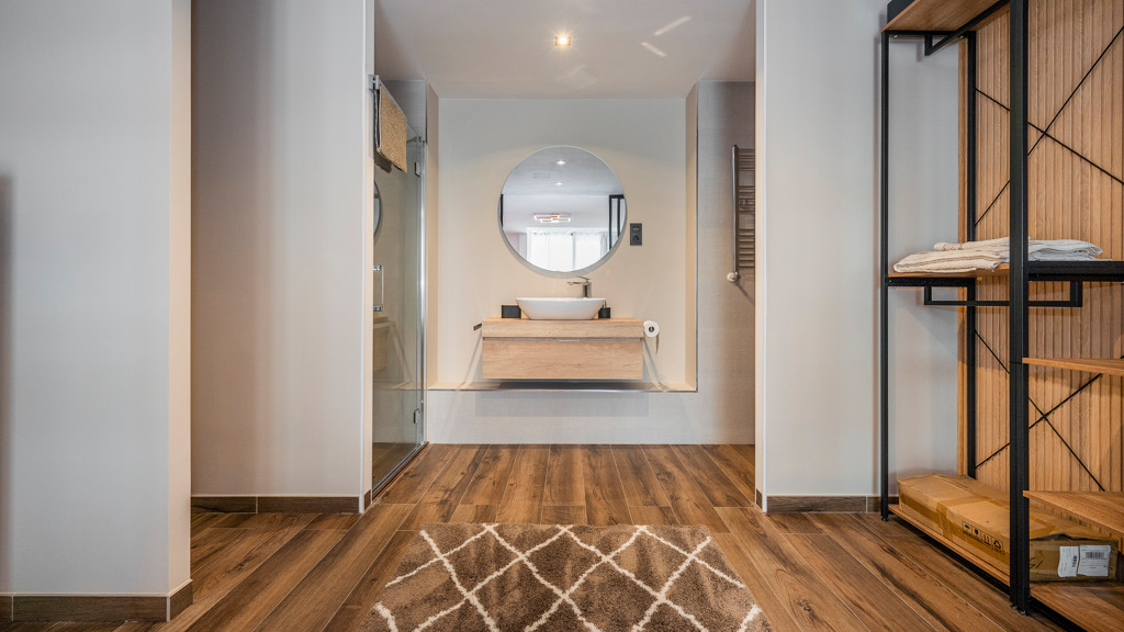 Villetta a schiera a Coslada, Madrid, Spagna 6 camere da letto, 319 mq. N° 96814