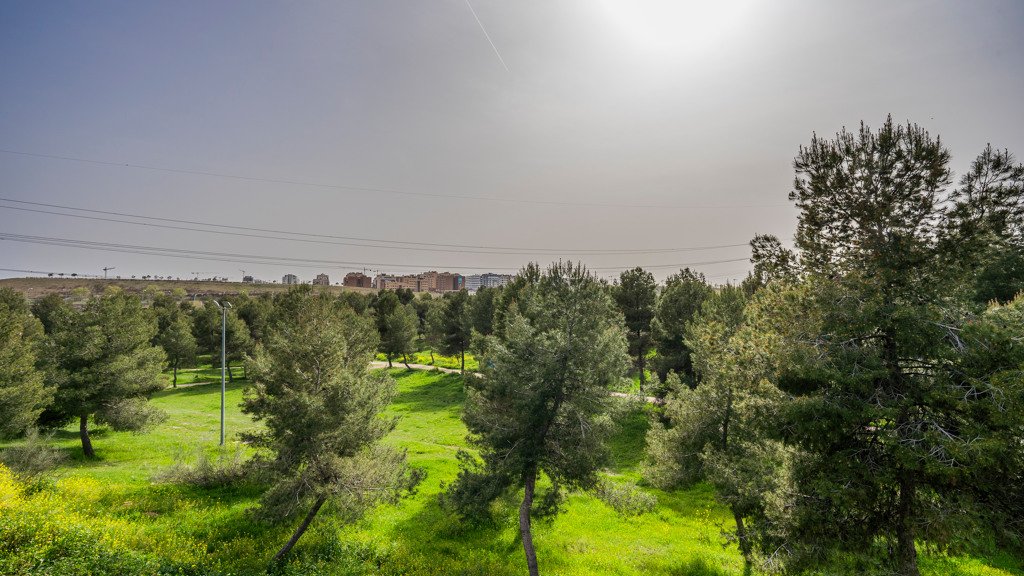Villetta a schiera a Coslada, Madrid, Spagna 6 camere da letto, 319 mq. N° 96814