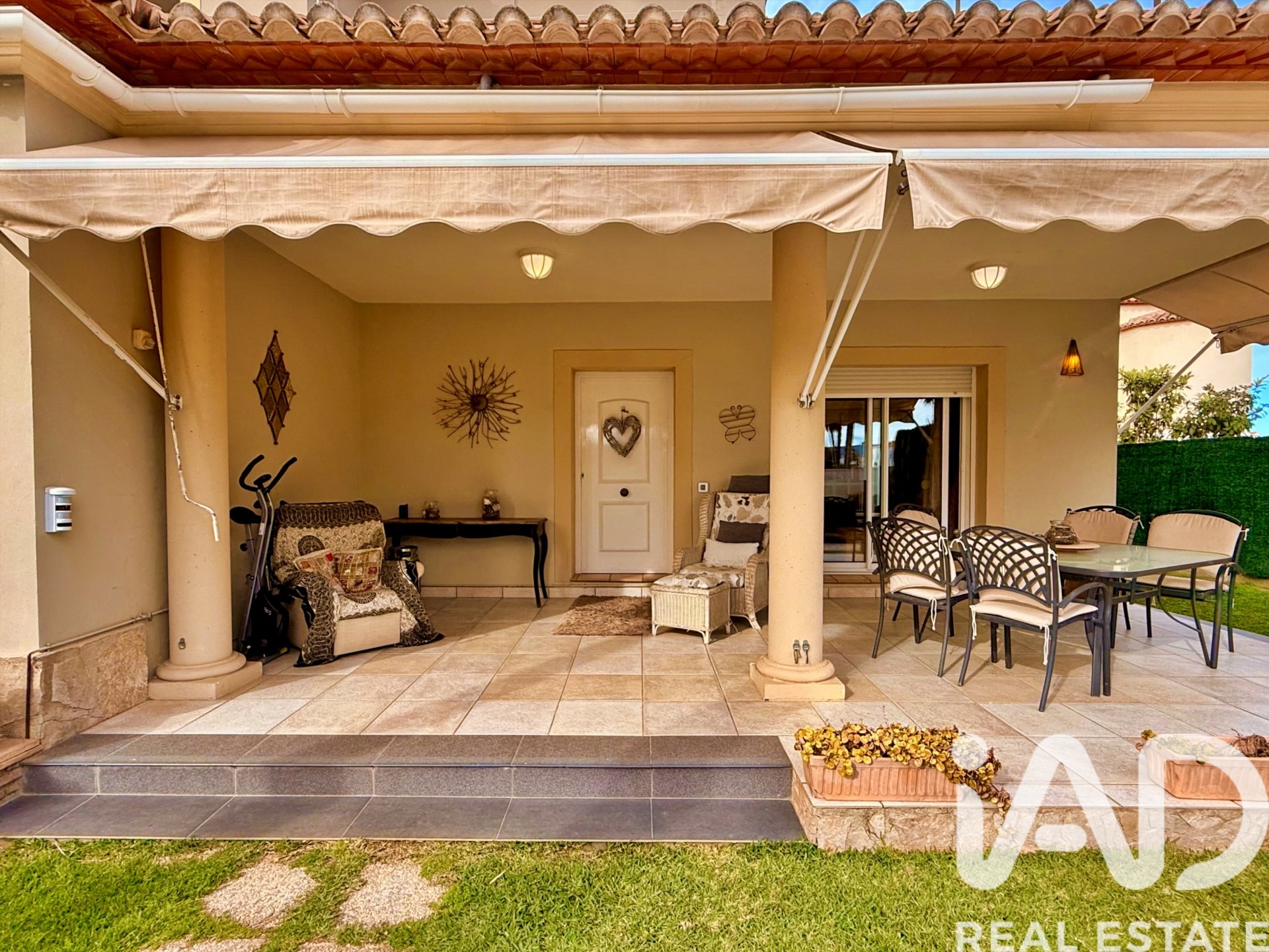House in Els Poblets, Alicante, Spanien 5 Schlafzimmer, 220 m2 Nr. 173246