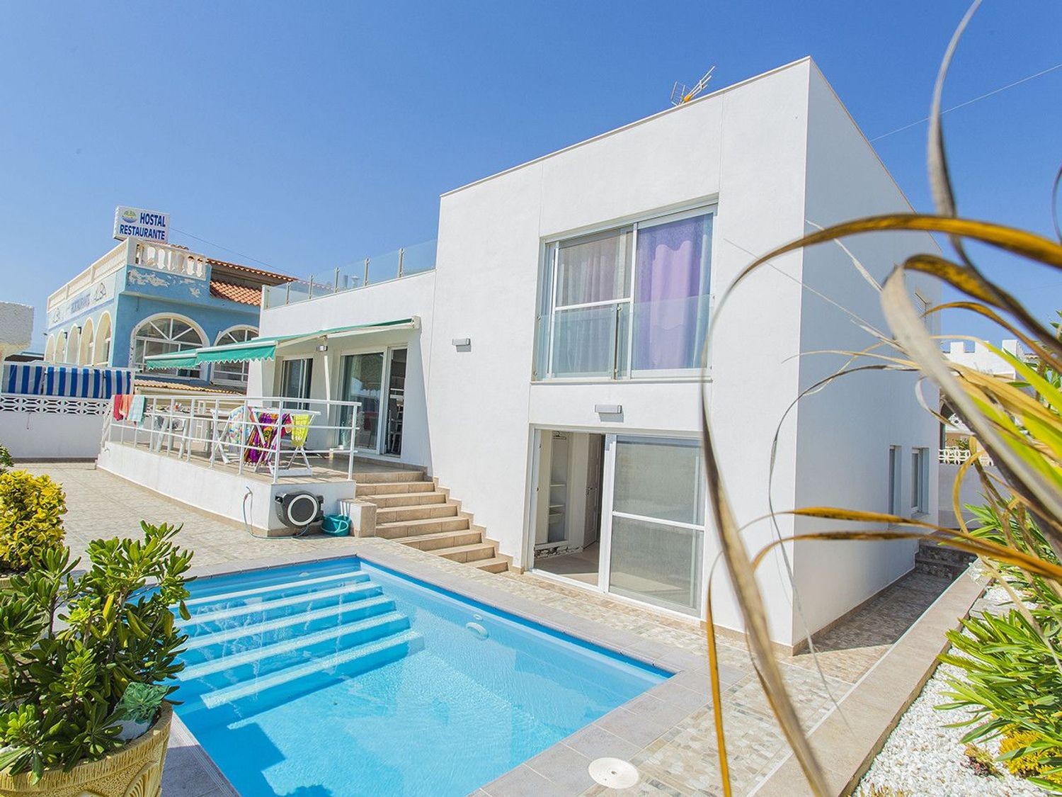 Villa i Torrevieja, Alicante, Spanien 6 sovrum, 167 kvm. Nr. 196312