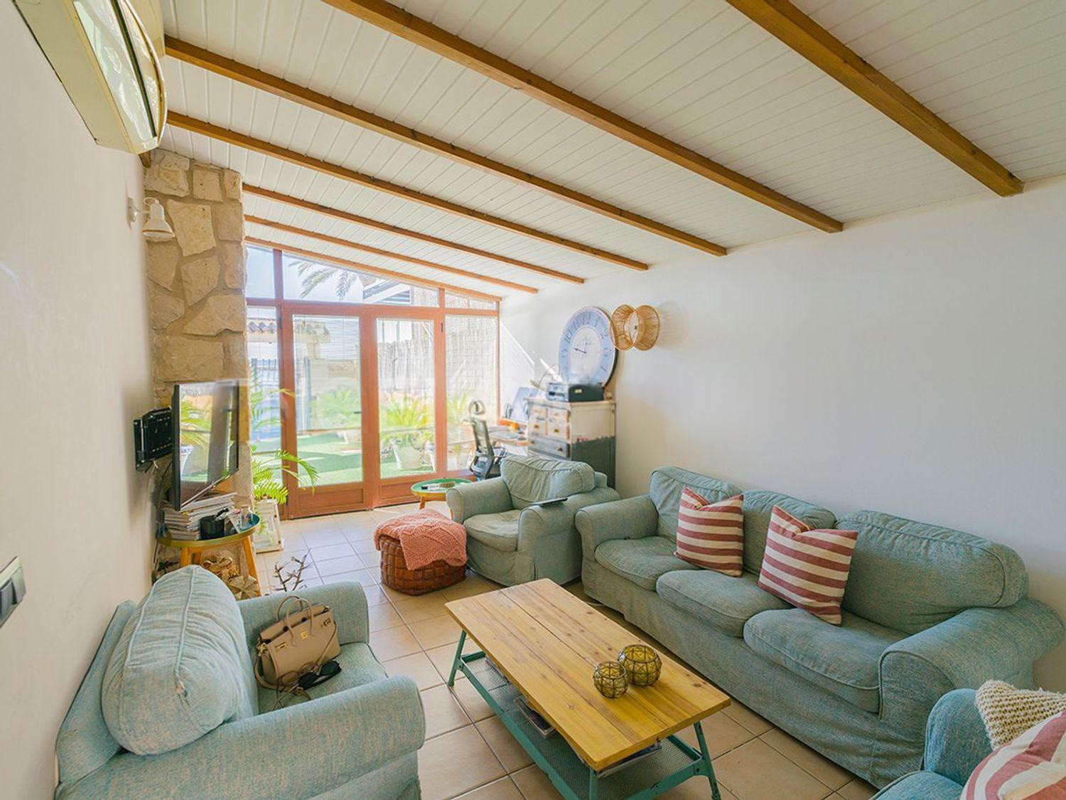 Villa à Santa Pola, Alicante, Espagne 7 chambres, 200 m2 No. 196313