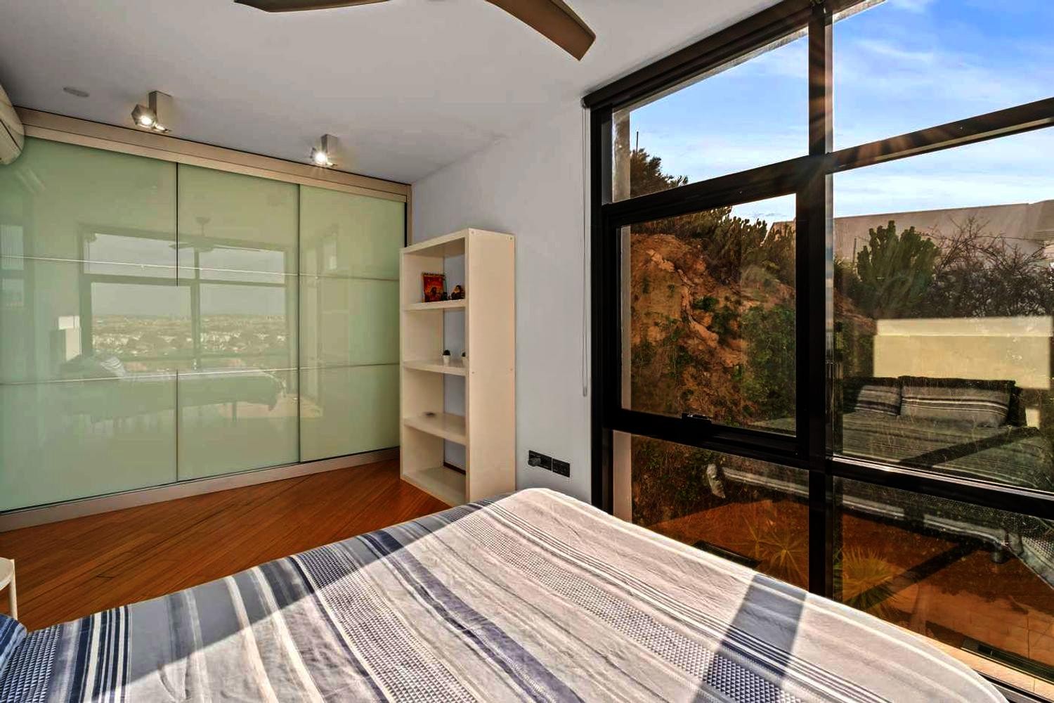 Villa à El Campello, Alicante, Espagne 4 chambres, 452 m2 No. 196311