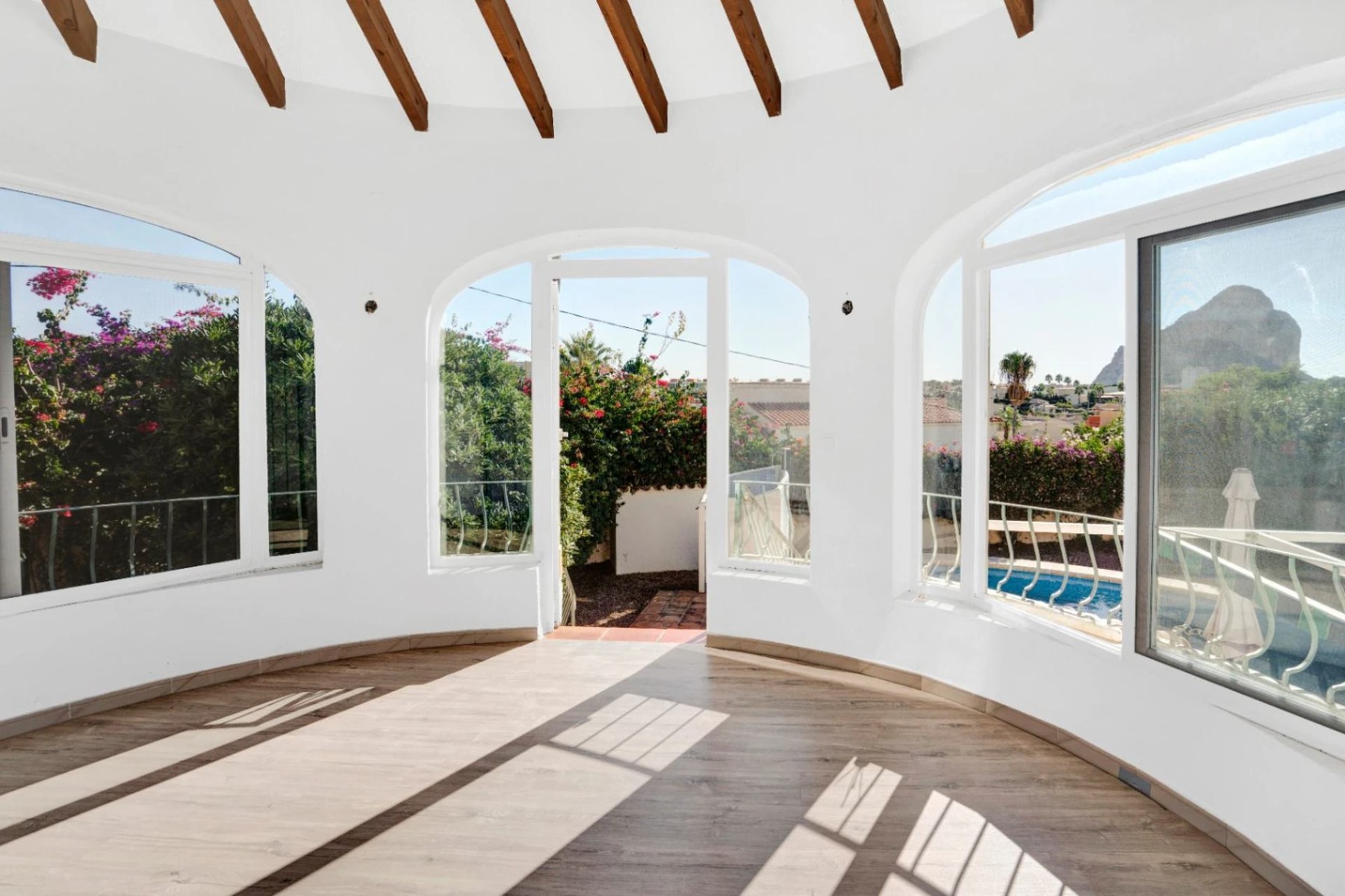 Villa i Calpe, Alicante, Spanien 2 sovrum, 164 kvm. Nr. 196315