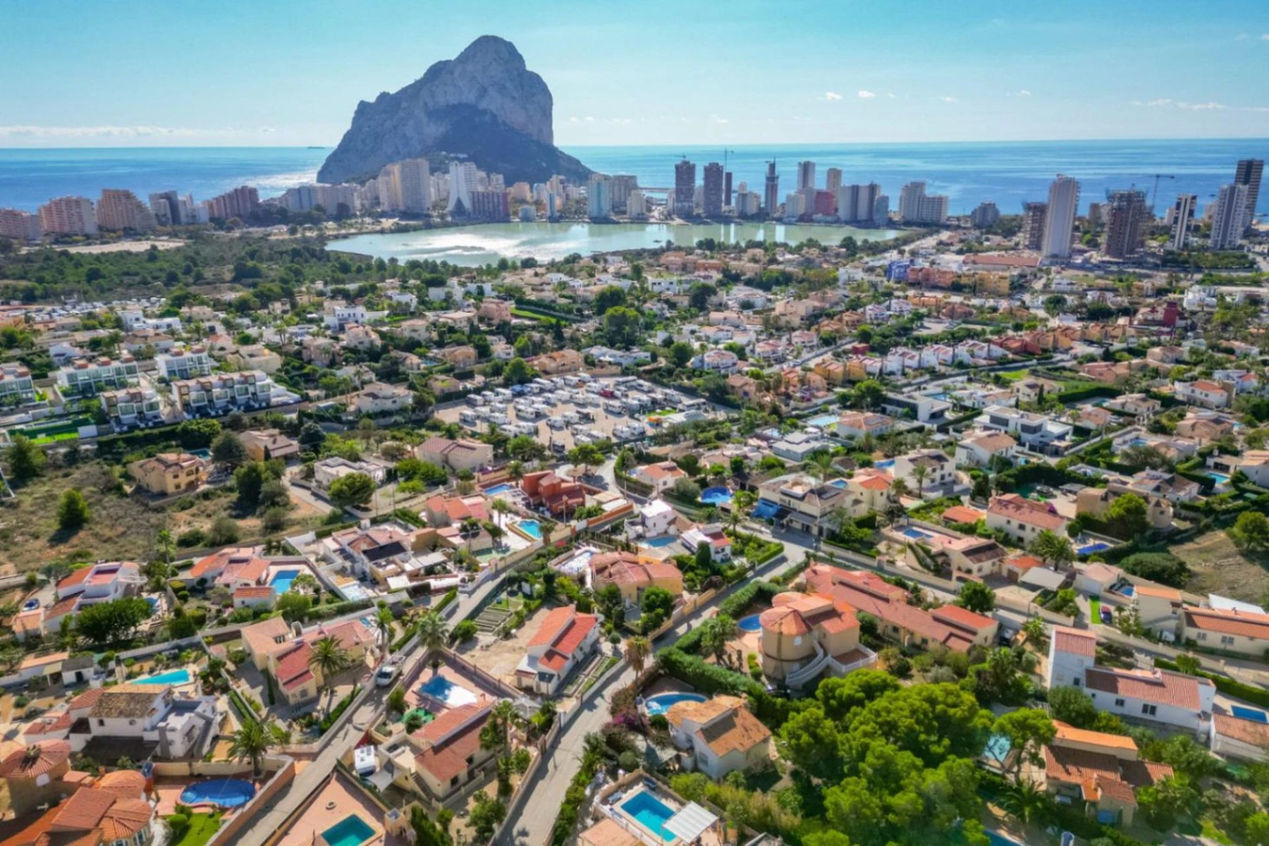 Villa i Calpe, Alicante, Spanien 2 sovrum, 164 kvm. Nr. 196315