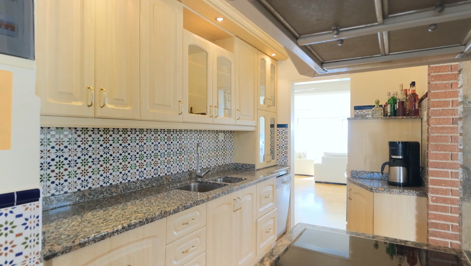 Villa à El Campello, Alicante, Espagne 4 chambres, 345 m2 No. 196314