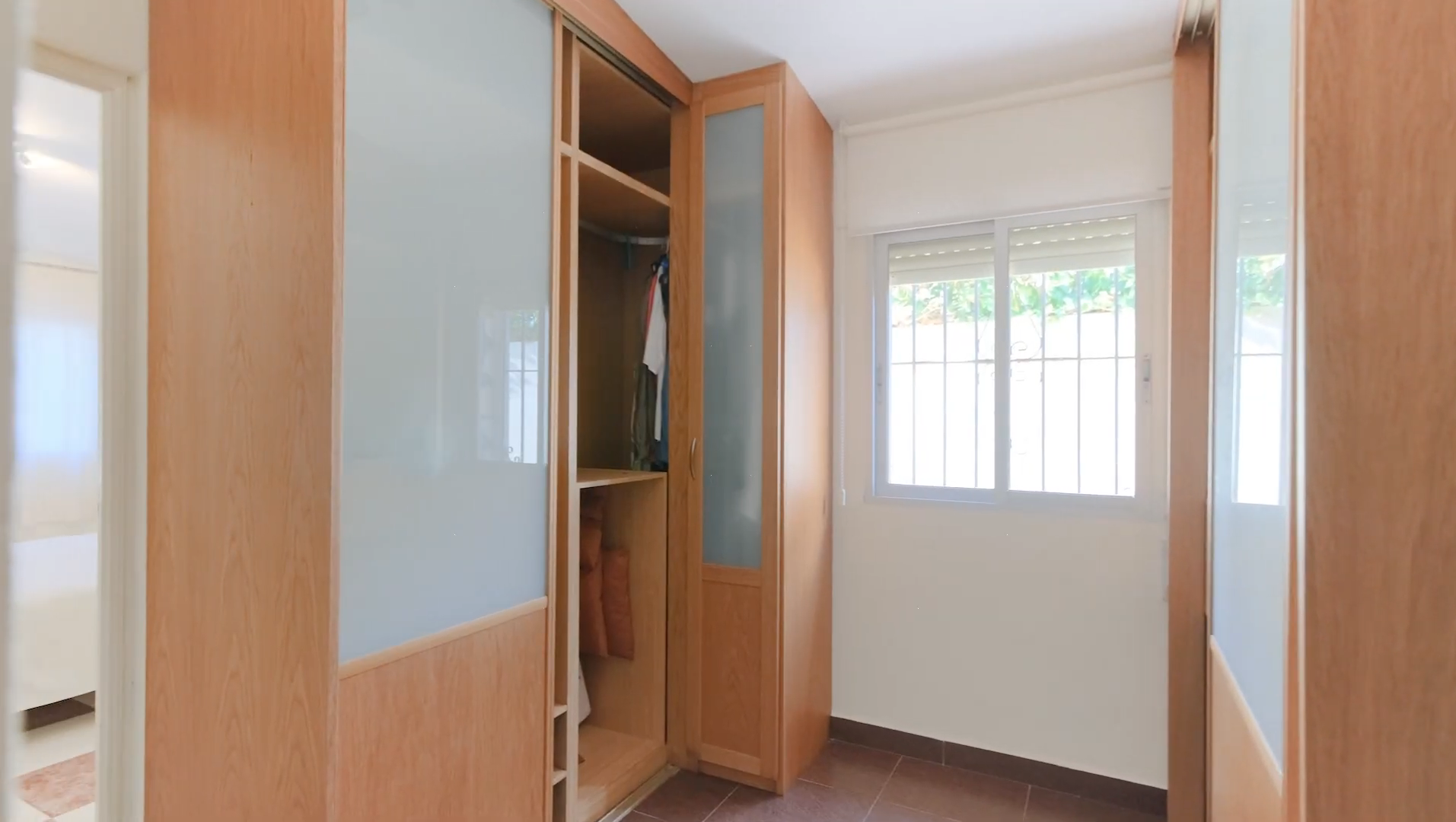 Villa à El Campello, Alicante, Espagne 4 chambres, 345 m2 No. 196314