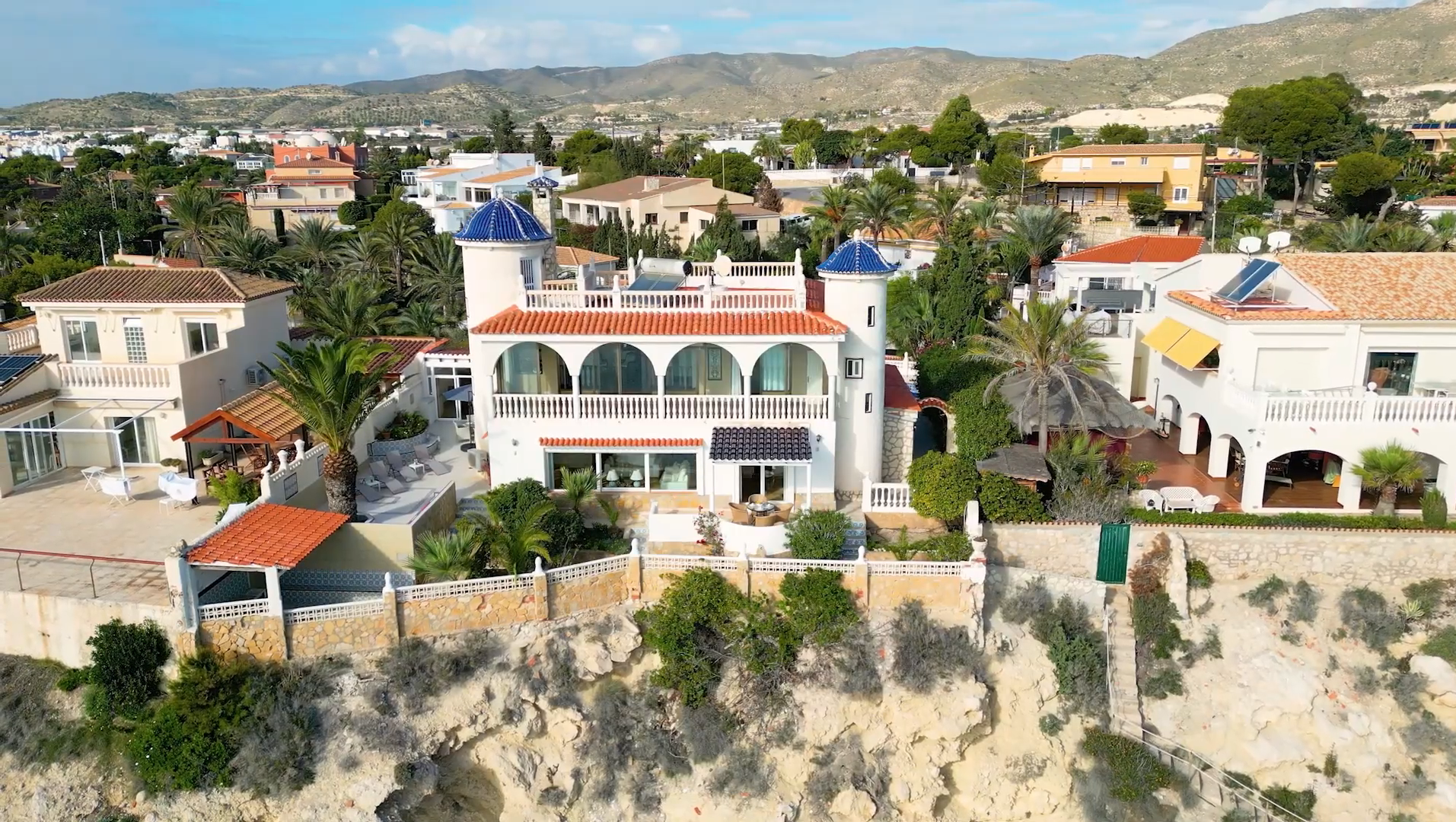 Villa à El Campello, Alicante, Espagne 4 chambres, 345 m2 No. 196314